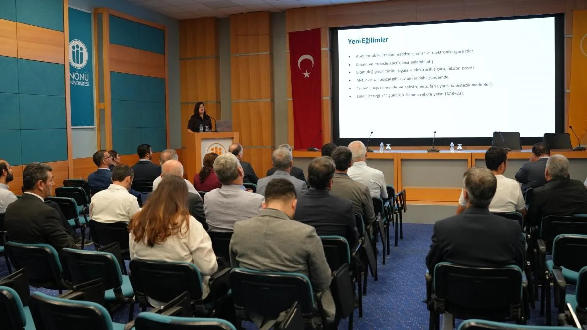 Üniversitede madde kullanan öğrenciye ceza değil tedavi vurgusu yapıldı