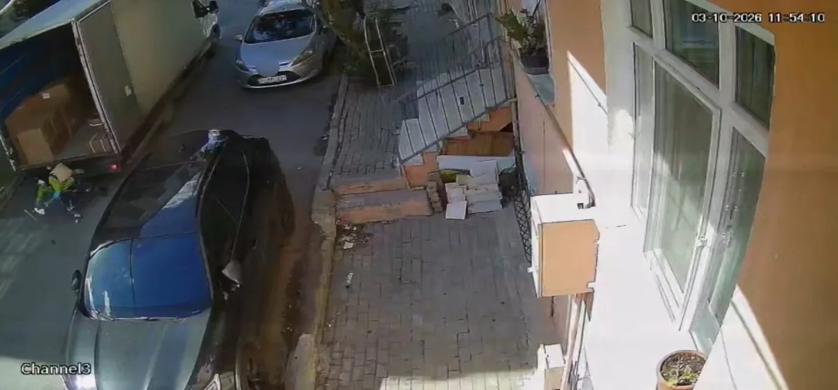 Avcılar'da dilencilik yapan yaşlı kadın kamyonetin altında kalarak hayatını kaybetti