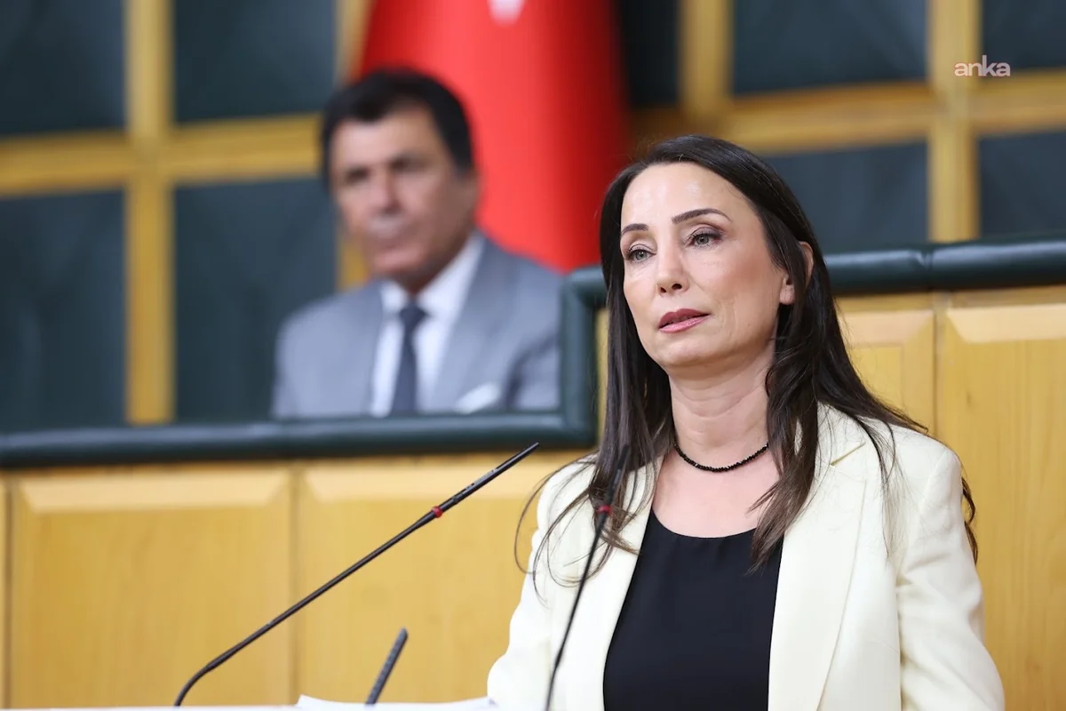 DEM Partili Hatimoğulları, Vartinis'te 7'si çocuk 9 insanın katledildiğini hatırlattı