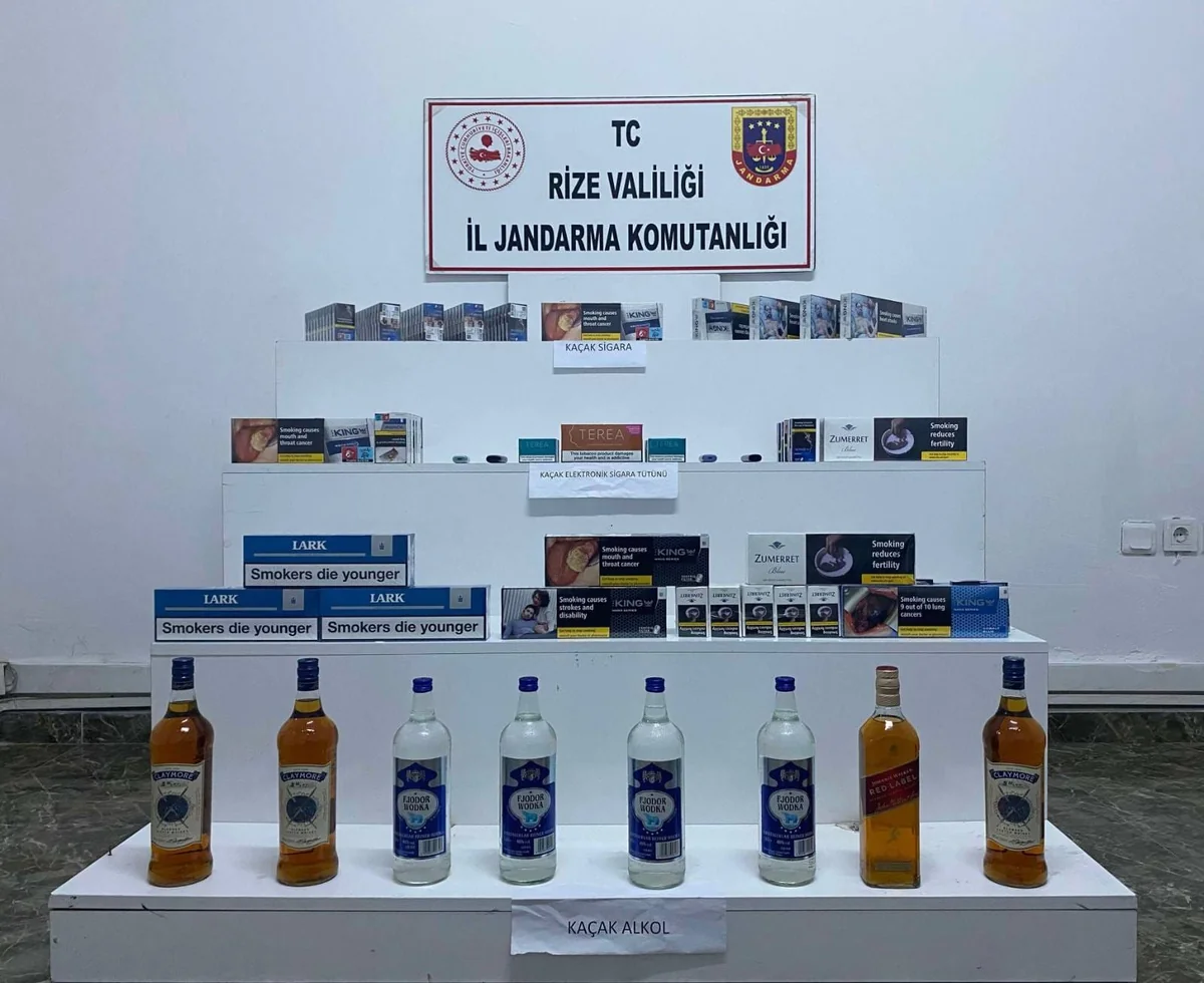 Rize'de jandarma çeşitli suçlardan aranan 93 kişiyi yakaladı, 21'i tutuklandı