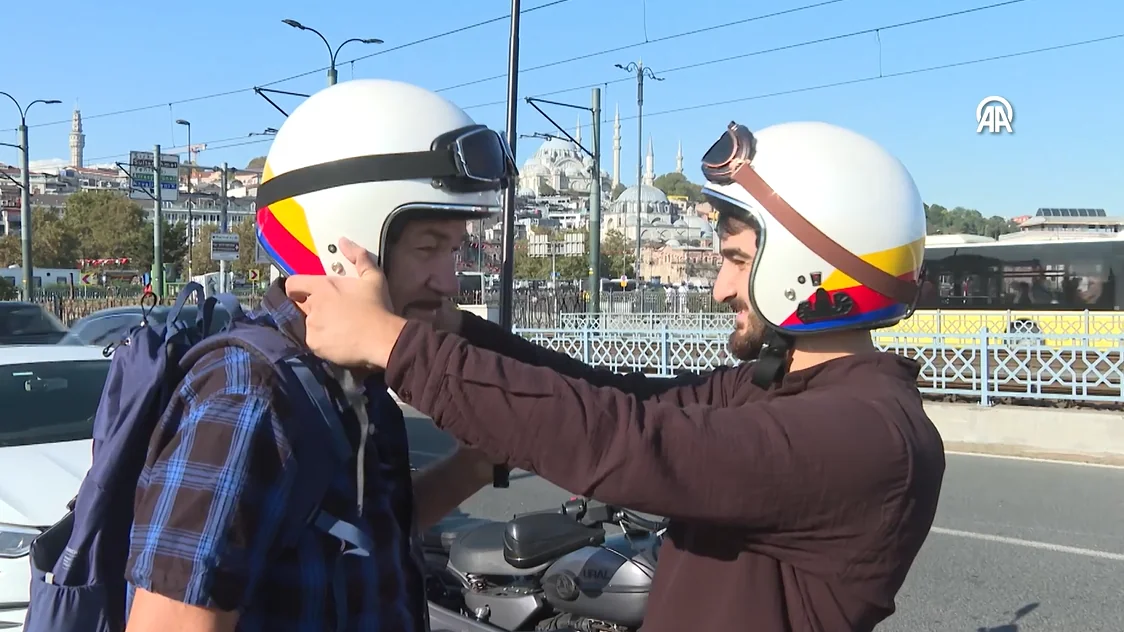 İstanbul'da ilk ve tek! Denenmemiş yeni tur konsepti turistlerin gözdesi, sokakları böyle keşfediyorlar