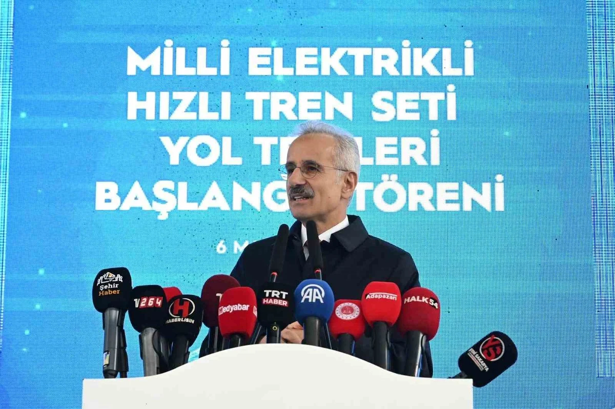 Bakan Uraloğlu, ikinci Milli Hızlı Tren setinin üretiminin hızla sürdüğünü bildirdi