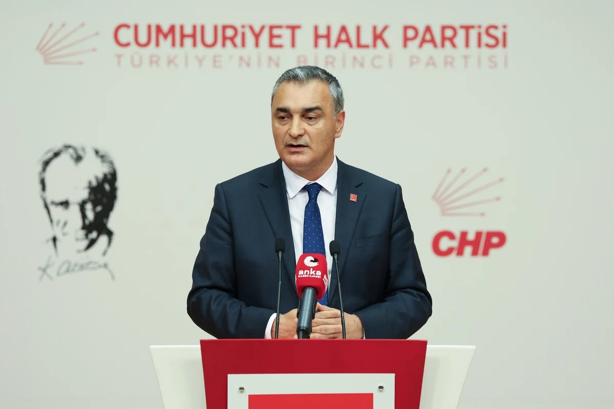 CHP Genel Başkan Yardımcısı Sarı, Göksel Arsoy'un vefatına taziye mesajı yayımladı