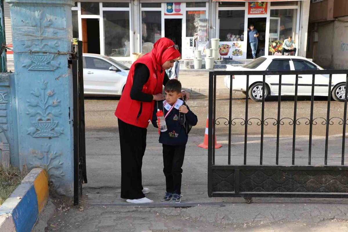 Ağrı’da TYP kapsamında 409 okul bahçe görevlisi görev yapmaya başladı
