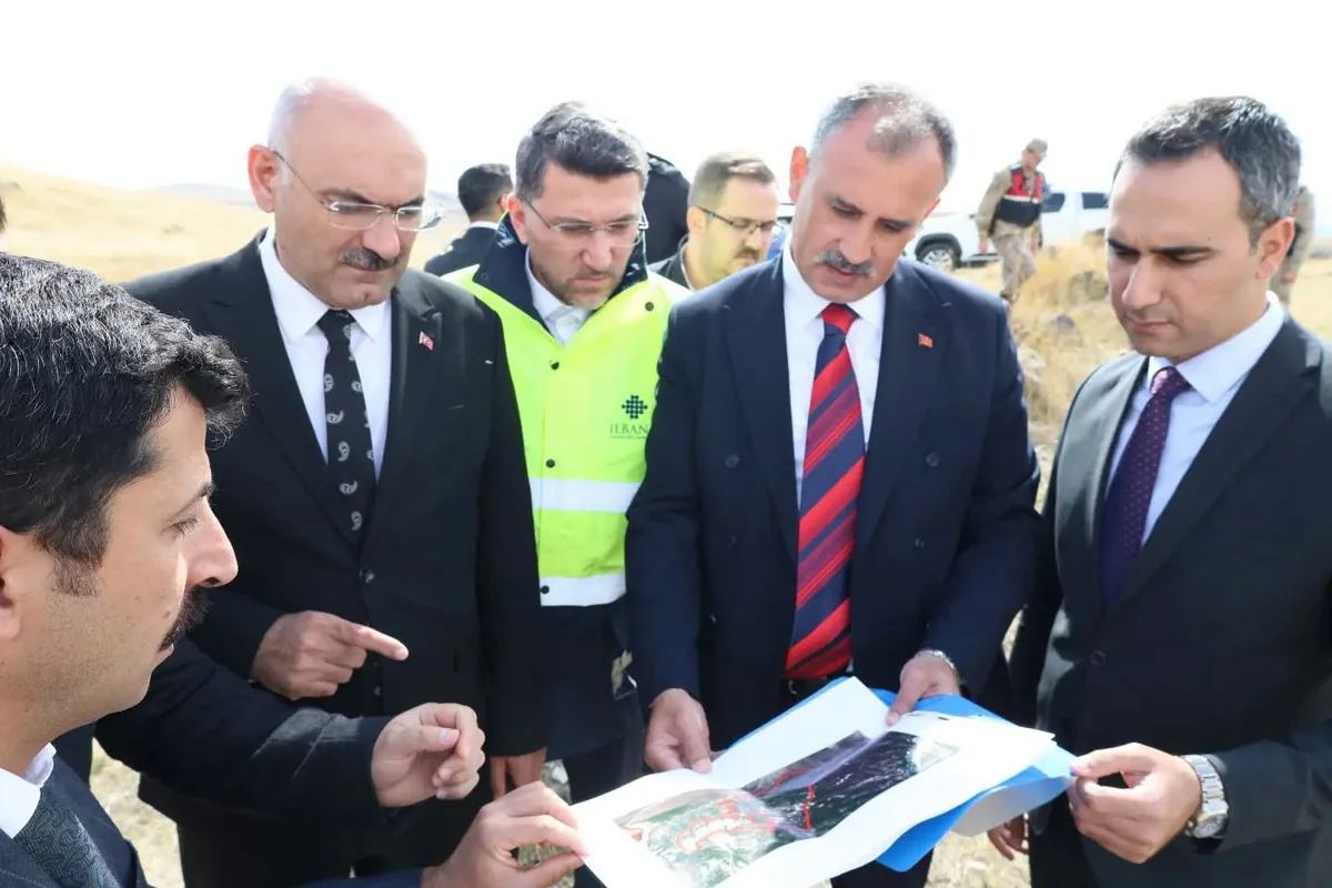 Ağrı Valisi Bozkurt, Düzenli Depolama Tesisi yer seçimi çalışmalarına katıldı