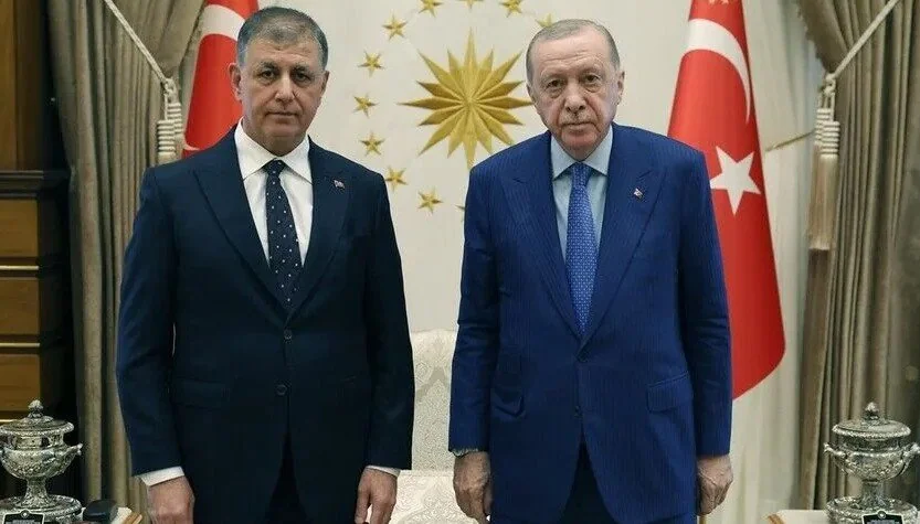 AK Partili İnan'dan dikkat çeken paylaşım! Herkesin aklına 'Cemil Tugay' geldi