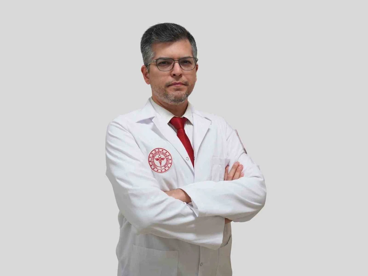 Bilecik'te göz polikliniğine atanan Doç. Dr. Sabaner hasta kabulüne başladı