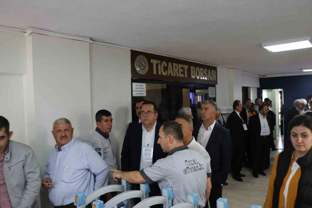 Denizli Ticaret Borsası'nda seçim başladı, Tefenlili ile Yılanlı yarışıyor