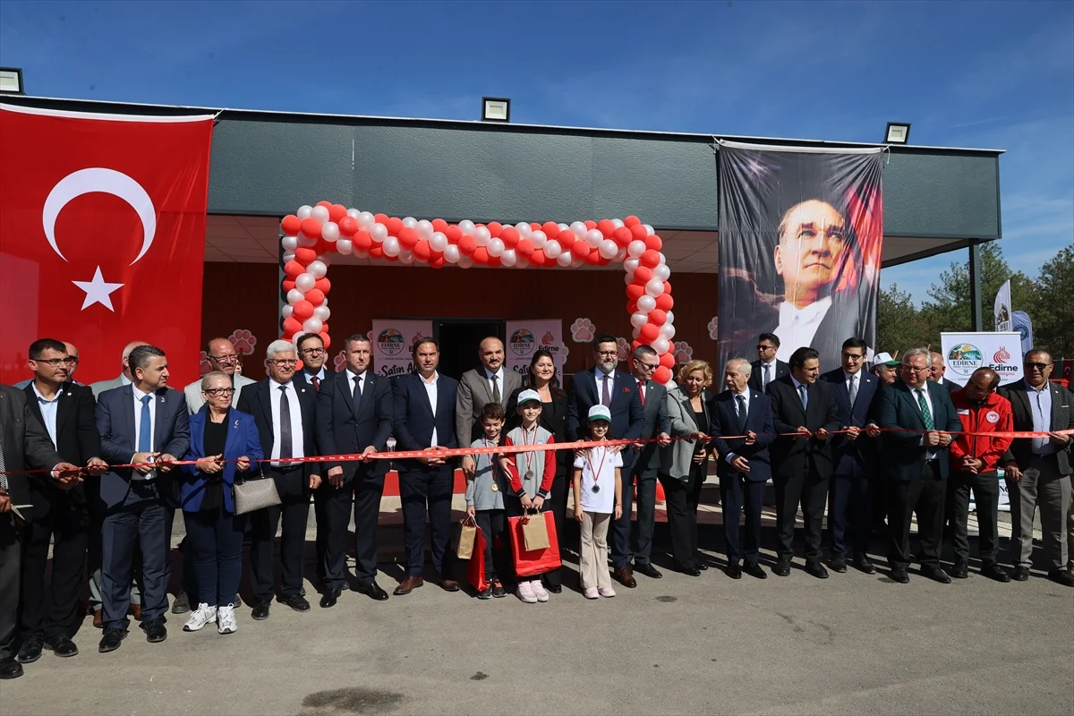 Edirne Süloğlu'nda 42 dönümlük sahipsiz hayvan doğal yaşam alanı açıldı