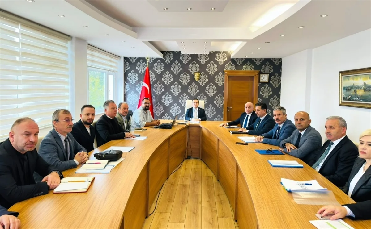 Giresun Espiye'de çevre ve değerler projesi toplantısı Kaymakam başkanlığında yapıldı