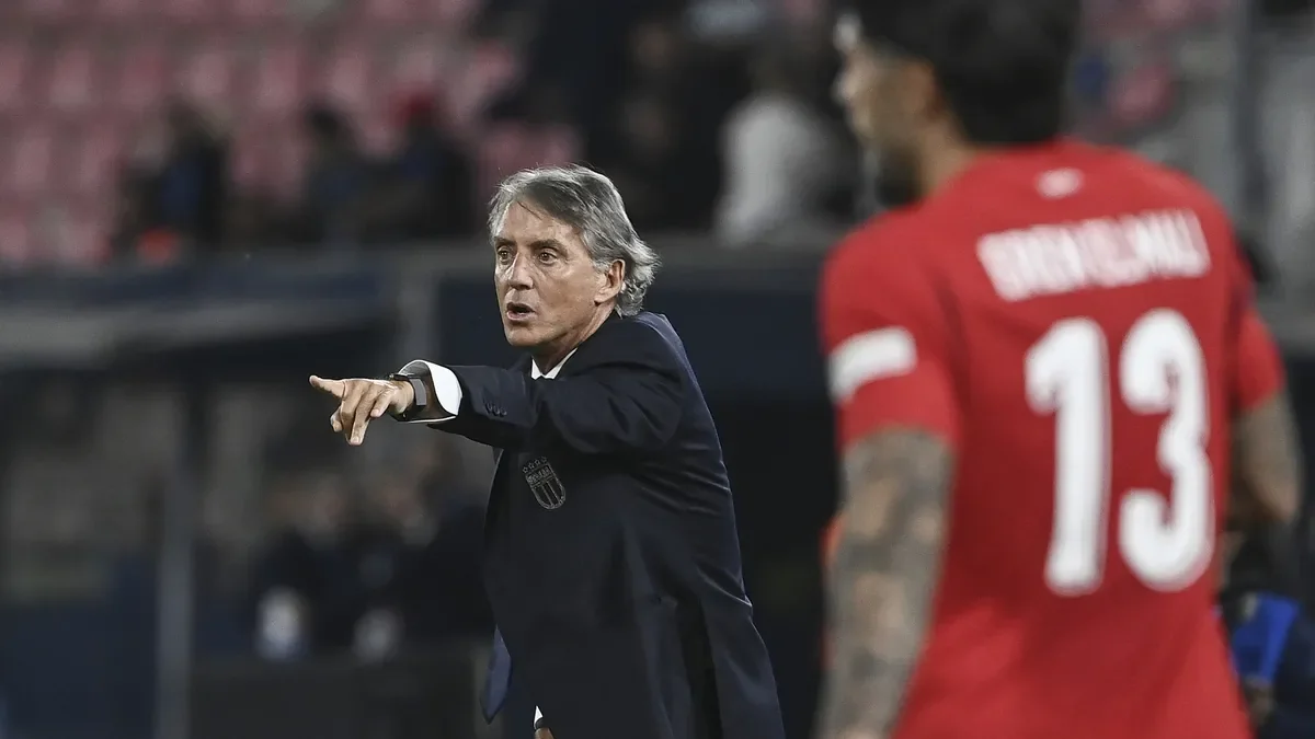 Roberto Mancini'den Montella sözleri: İster istemez...