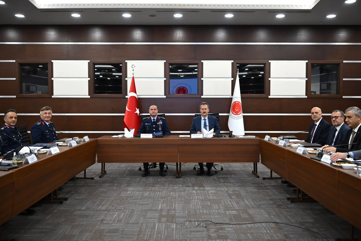 SSB Başkanı Görgün, Hava Kuvvetleri Komutanı Dalkıran'la projelerin durumunu görüştü