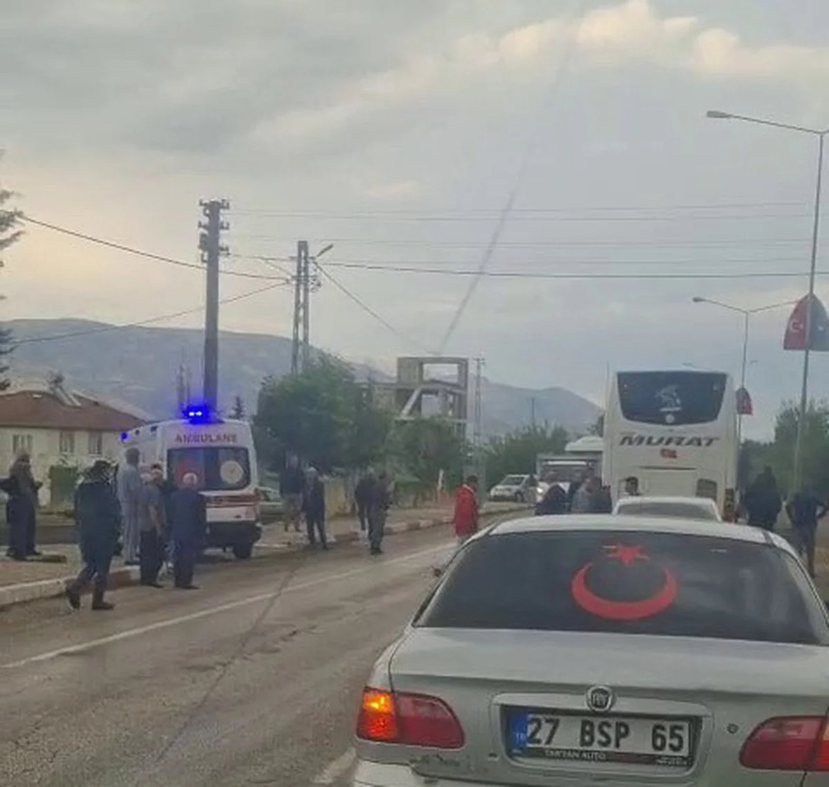 Adıyaman Gölbaşı'nda yolcu otobüsü yayaya çarptı, 1 kişi yaralandı