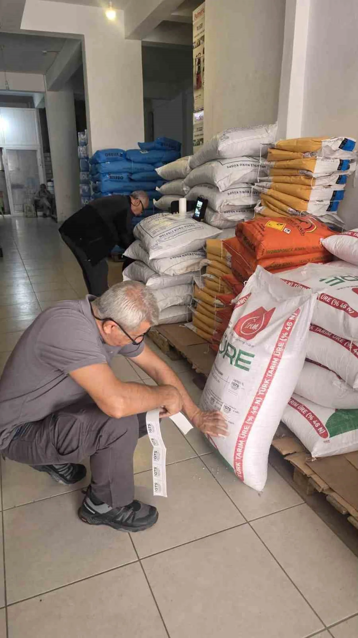 Çanakkale'de toplam 23 gübre ürününde DNA bandrol denetimi yapıldı