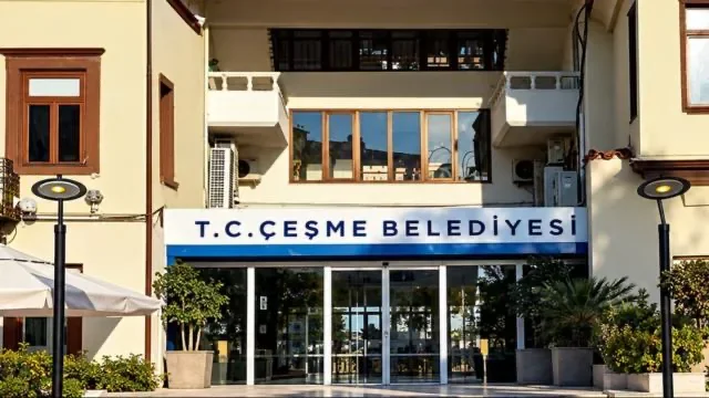 Çeşme Belediyesine rüşvet ve örgütlü suç operasyonu: 8 gözaltı