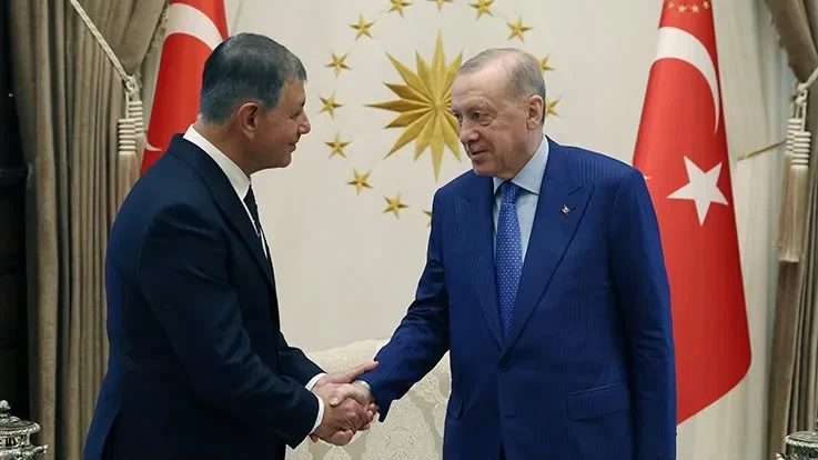 İzmir’de yeni siyasi dönem: Cemil Tugay AK Parti’ye katılıyor