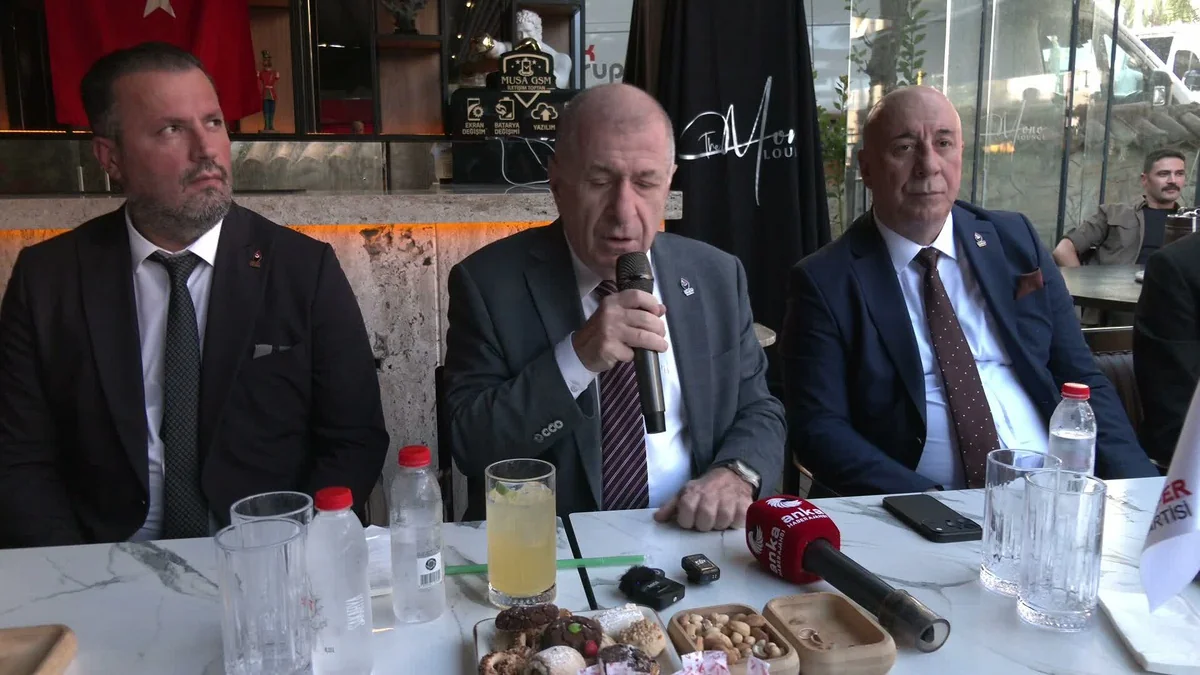 Özdağ, Düzce'deki pankart soruşturmasına tepki gösterdi, her yere asacağız dedi