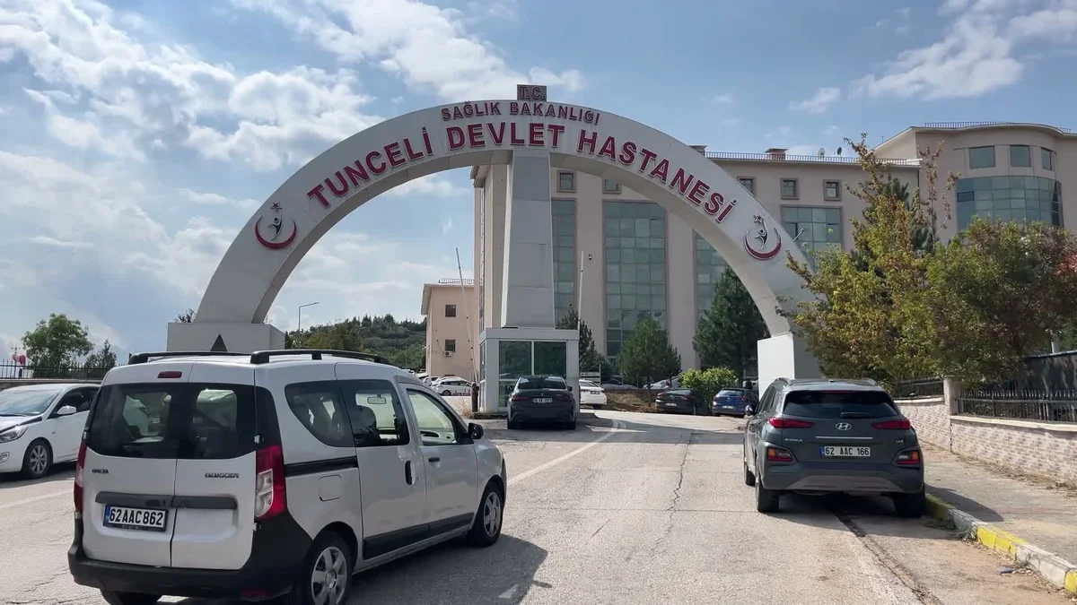 Tunceli Devlet Hastanesi'nde temizlik şefi görevden alındı, Dev Sağlık-İş tepki gösterdi
