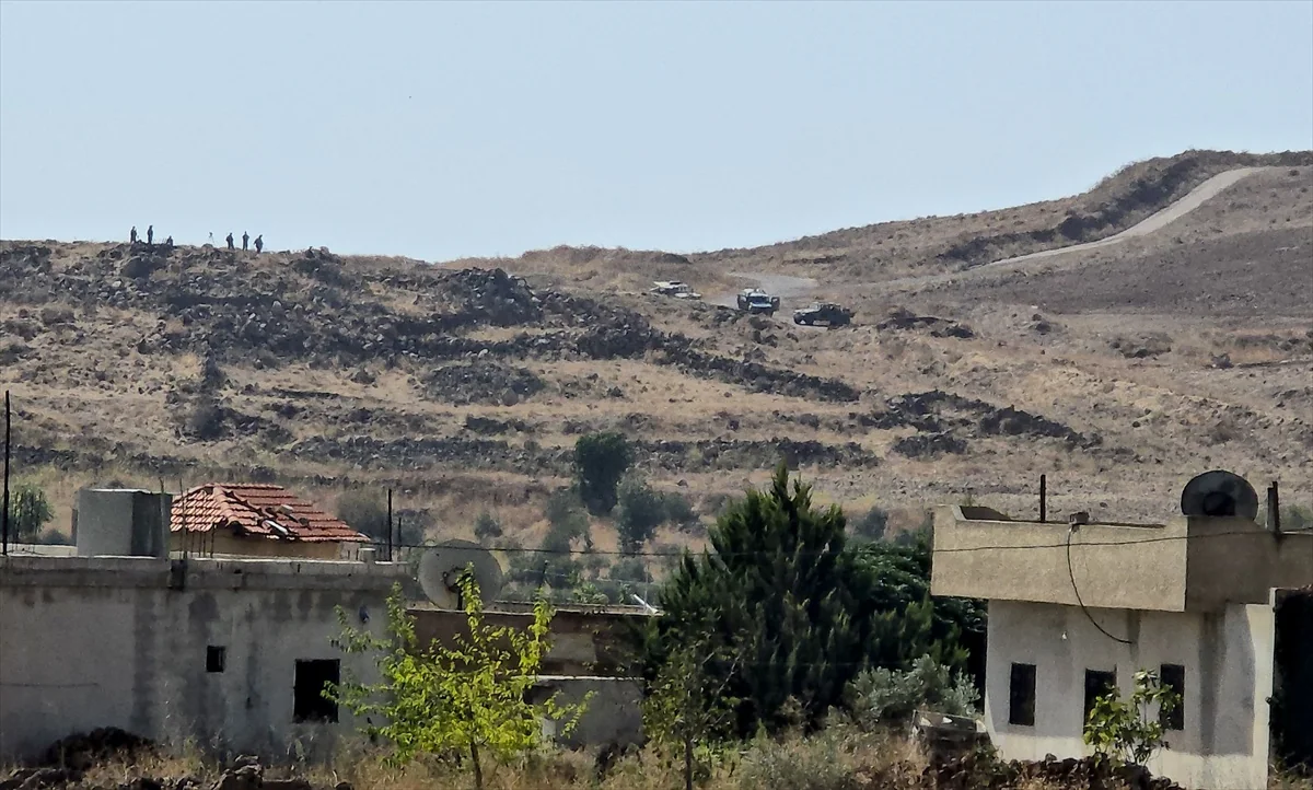 İsrail ordusu Kuneytra kırsalında köylere baskın düzenledi, boş arazilere atış yaptı