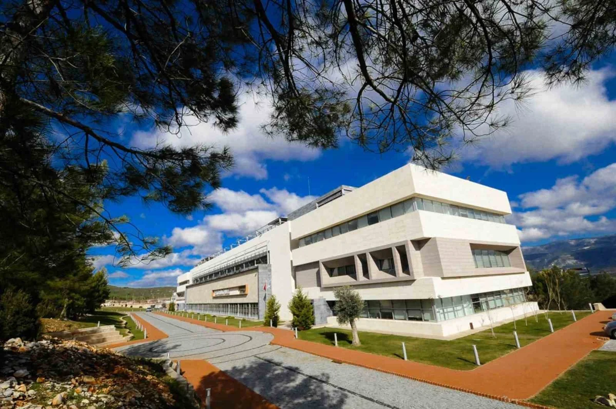 MSKÜ'den 9 bilim insanı Stanford'un 2026 etkili bilim insanları listesine girdi