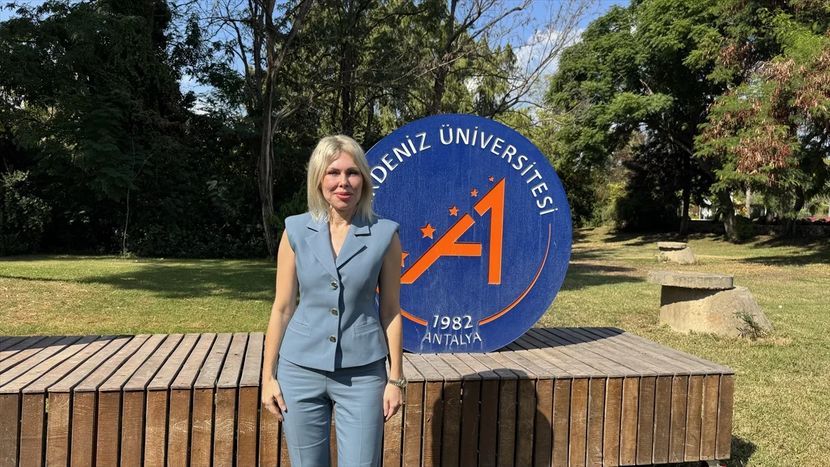 Rektör Özkan, su krizine karşı turist başına 1 ton su tüketimini eleştirdi