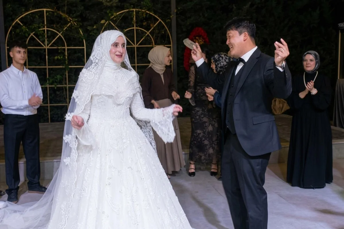Trabzonlu öğretmenle evlenen Güney Koreli damada 2 şart: Ne ev ne araba, işte kayınpederin isteği