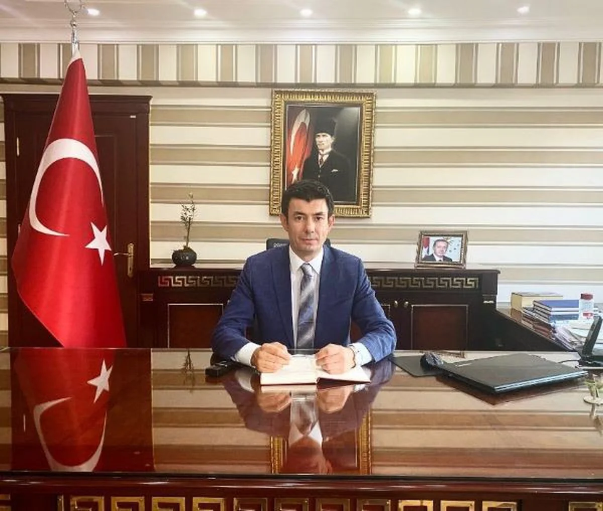 Afyonkarahisar Valisi, intihar eden Vali Yardımcısının cenaze töreninde konuştu