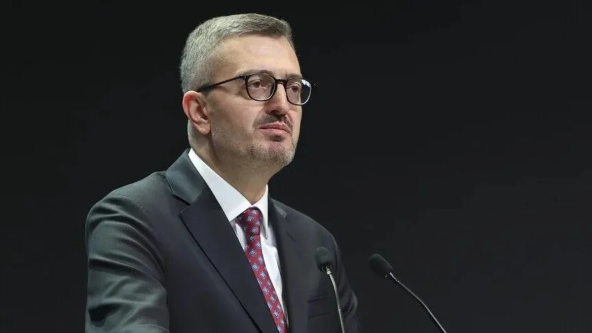 Burhanettin Duran'dan Suudi Arabistan’a yönelik saldırılara kınama