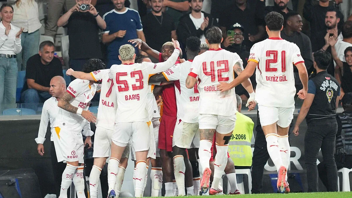 Galatasaray - Kasımpaşa maçının ilk 11'leri