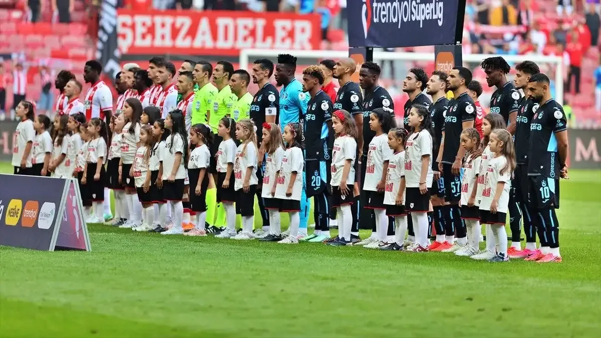 Ernest Muci attı, Trabzonspor Samsun'da öne geçti!