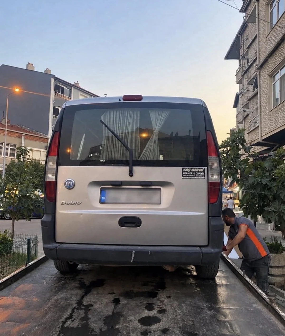 Edirne Uzunköprü'de 14 kaçak göçmen yakalandı, sürücü gözaltına alındı