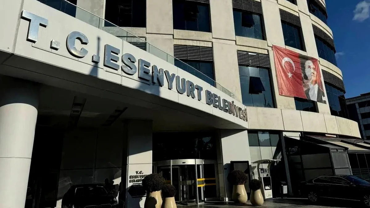 Esenyurt soruşturmasında itiraflar: Odasında 9 milyon TL rüşvet verdim