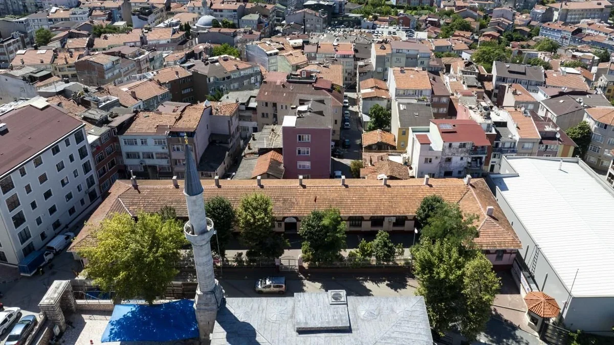 İsmihan Sultan'ın medresesinden Fethiye İmam Hatip Ortaokulu'na yolculuk