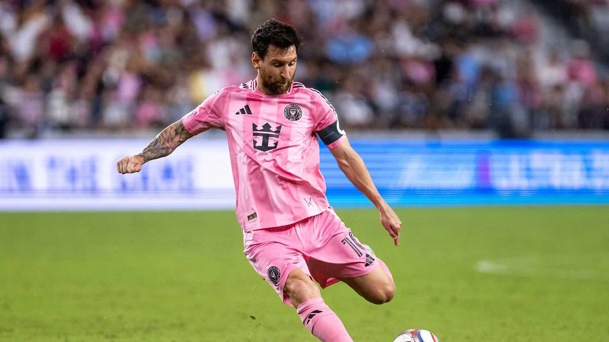 Milli takımı bırakmıştı! Lionel Messi, duble yaptı