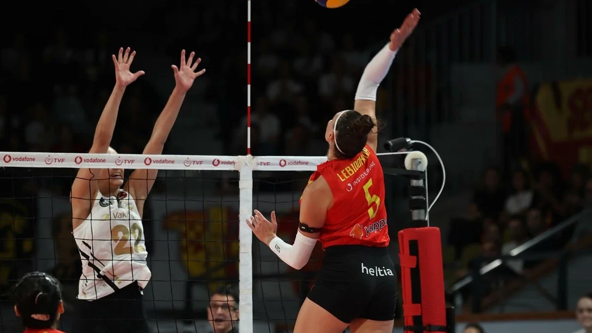VakıfBank, Göztepe'ye set vermedi