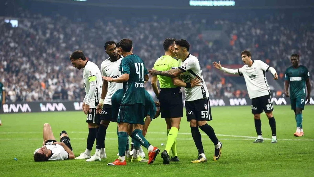 Trio, Beşiktaş-Kocaelispor maçında gündem olan pozisyonları yorumladı