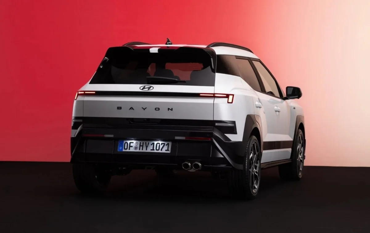 Yeni Hyundai Bayon tanıtıldı: Türkiye’de üretilecek SUV’a hibrit motor geliyor