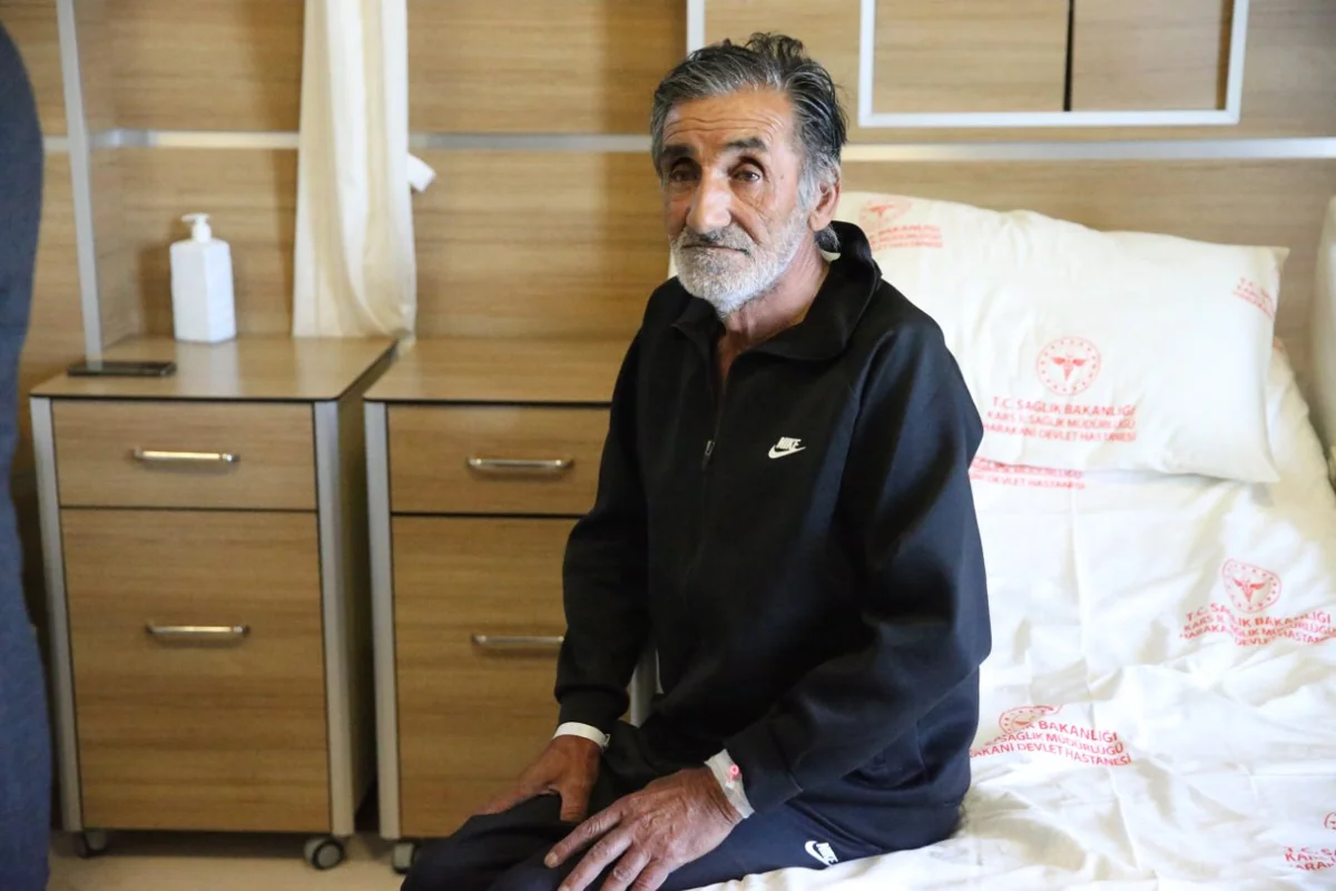 Milyonda 3 kişide görülen vaka! Omuriliği kağıt gibi sıkıştırmış: İple ayağımı kaldırıp yürüyordum