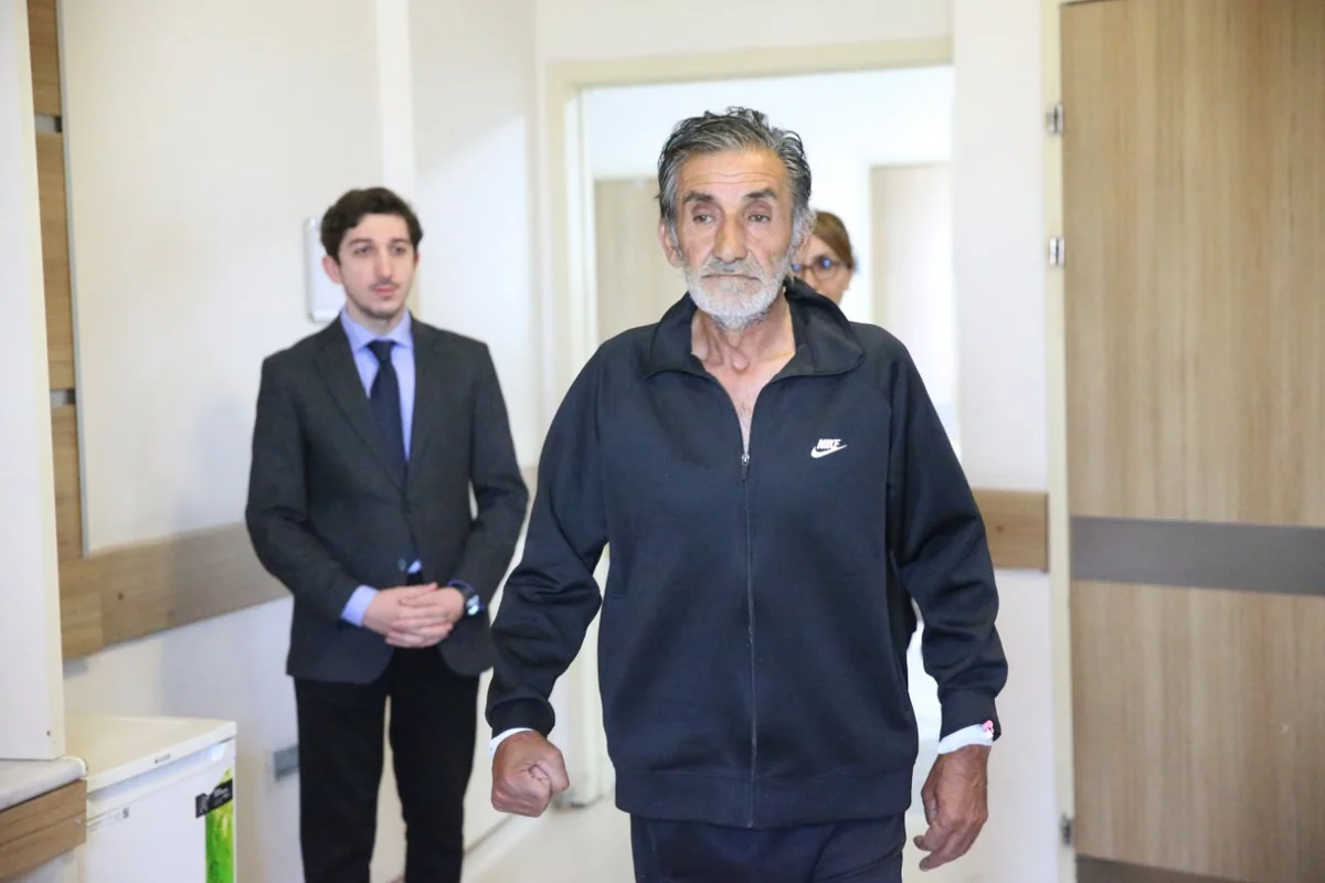 Milyonda 3 kişide görülen vaka! Omuriliği kağıt gibi sıkıştırmış: İple ayağımı kaldırıp yürüyordum