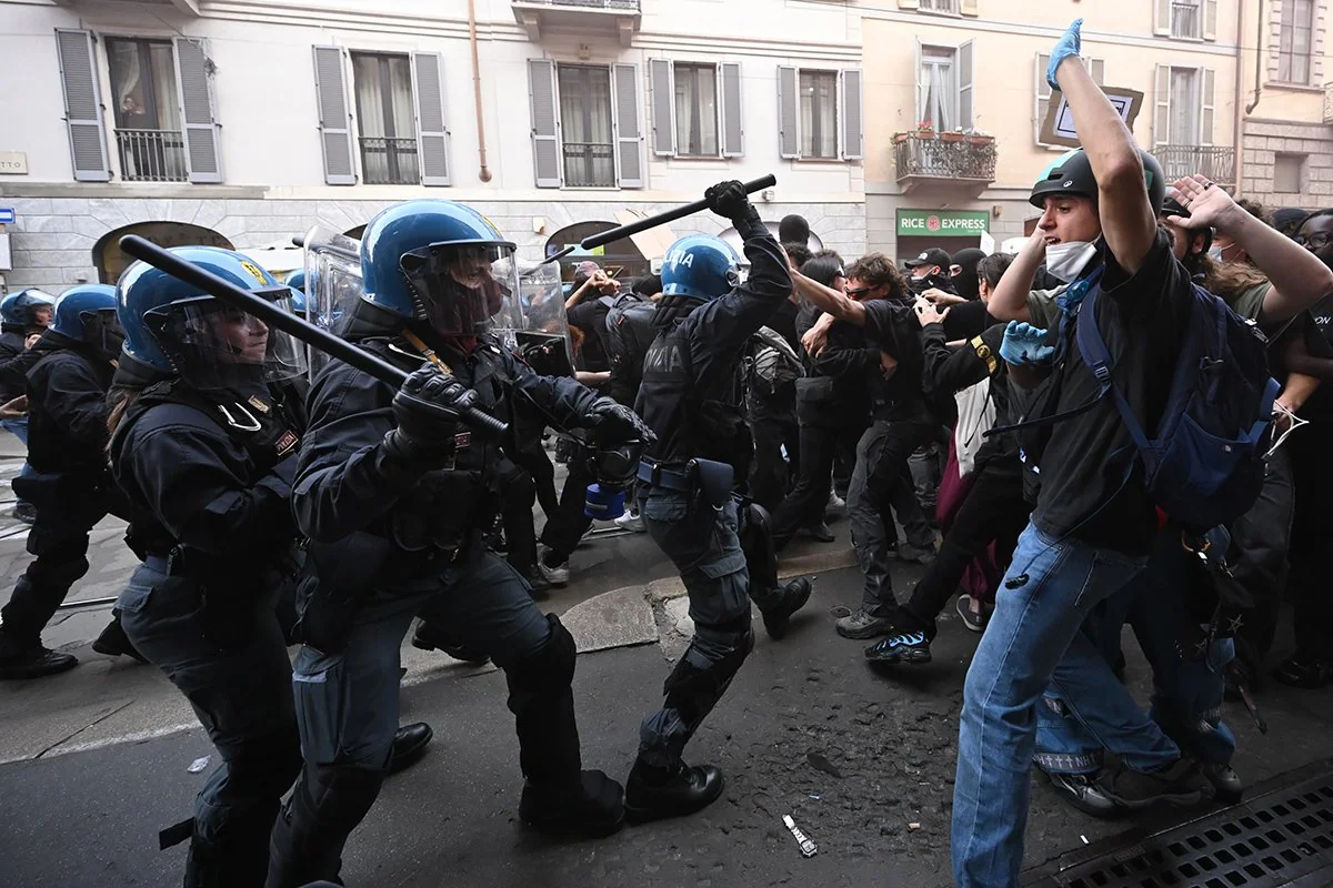Milano’da protestolar kontrolden çıktı! Mağazalar yağmalandı, 160 kişi gözaltına alındı
