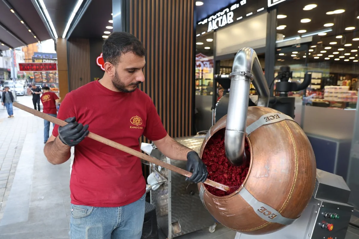 Sadece Elazığ’da var, kuruyemişte bir ilk! Vişneli ceviz için seri üretime başladı