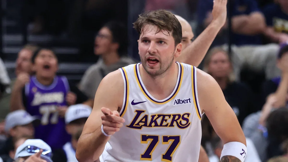 Luka Doncic'ten 52 sayılık resital